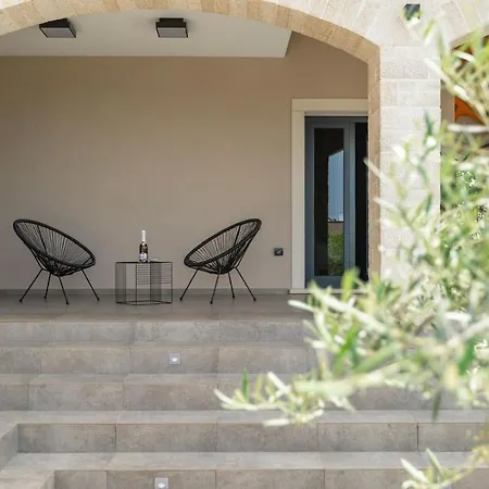 Villa Family Maria With Pool In Vizinada *
